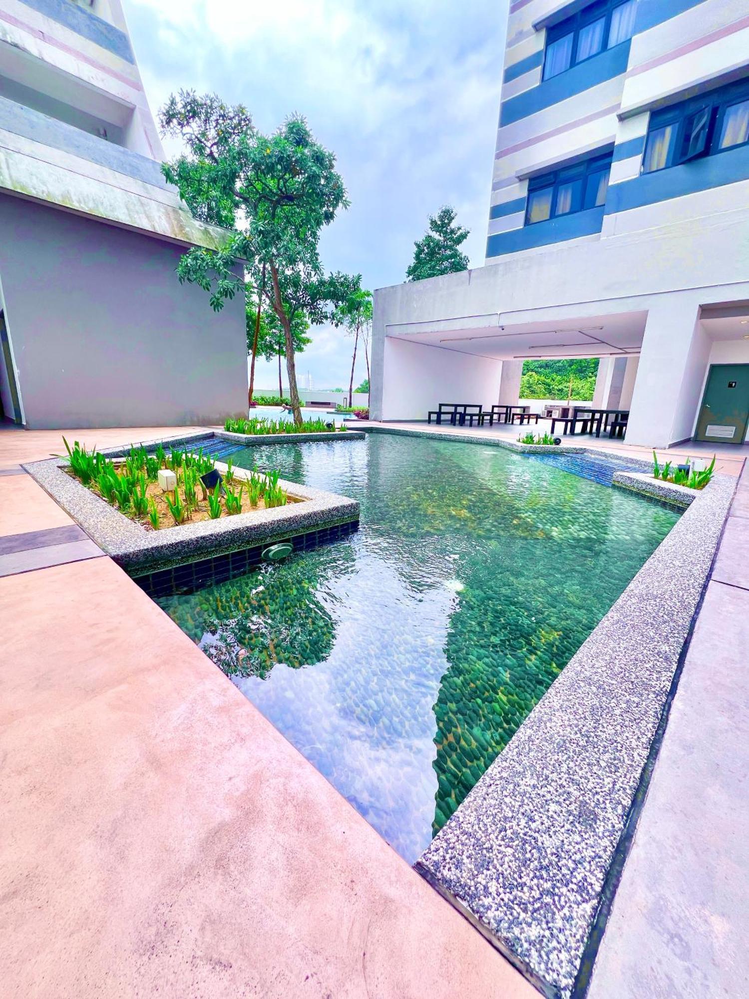 Legoland-8min Walk At Kairos Comfort Spacious For Families 1-12pax Nusajaya (Iskandar Puteri)