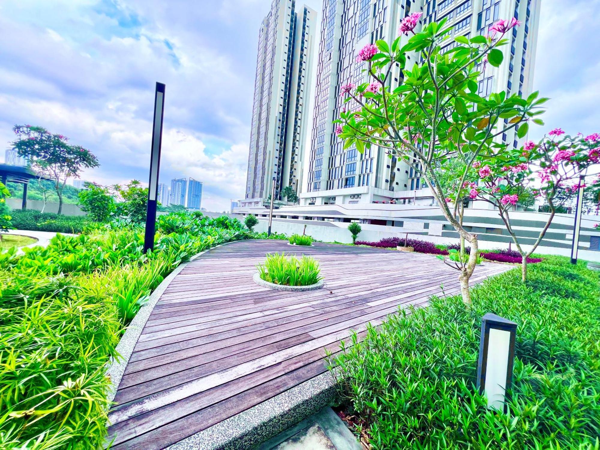 Legoland-8min Walk At Kairos Comfort Spacious For Families 1-12pax Nusajaya (Iskandar Puteri)